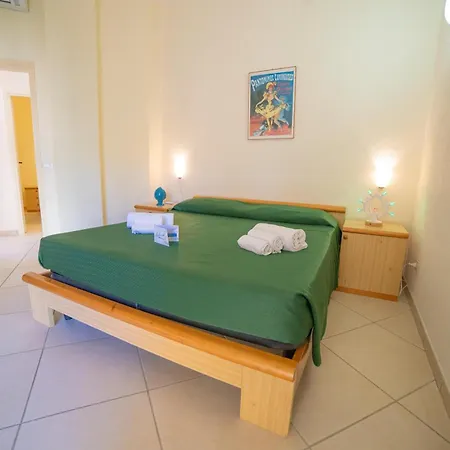 Serra Alimini アパート